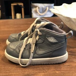 Nike Air Jordan Baby Shoes Size 5.5 GUC
